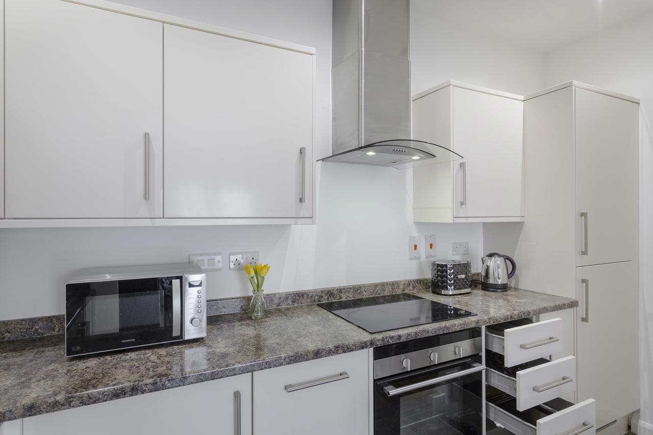 1 Bed Apt Sleeps 4 Luton  Exterior photo
