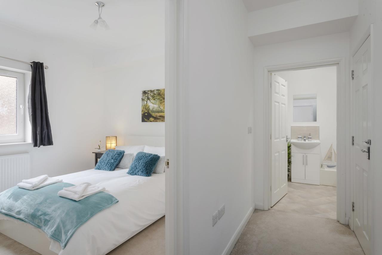 1 Bed Apt Sleeps 4 Luton  Exterior photo